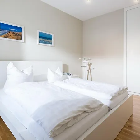 Holiday home Robbenloft