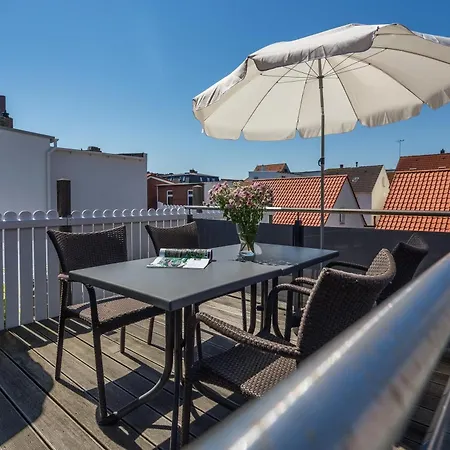 Holiday home Robbenloft *